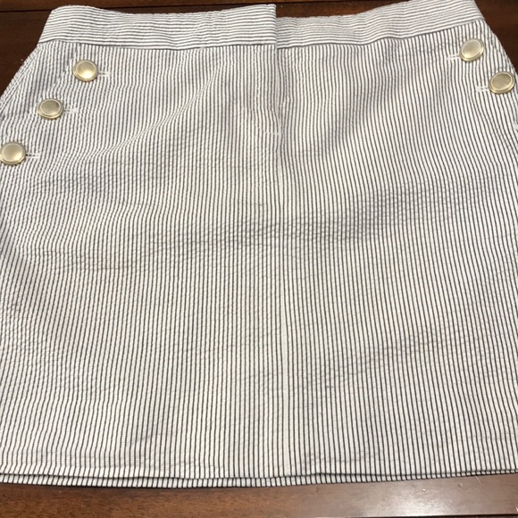 J. Crew Dresses & Skirts - J. Crew skirt size 0.   J